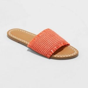 NWT Universal Thread Womens Willow Laser Cut Crossband Slide On Sandals